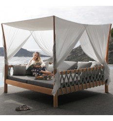 TUSCANY • teak daybed